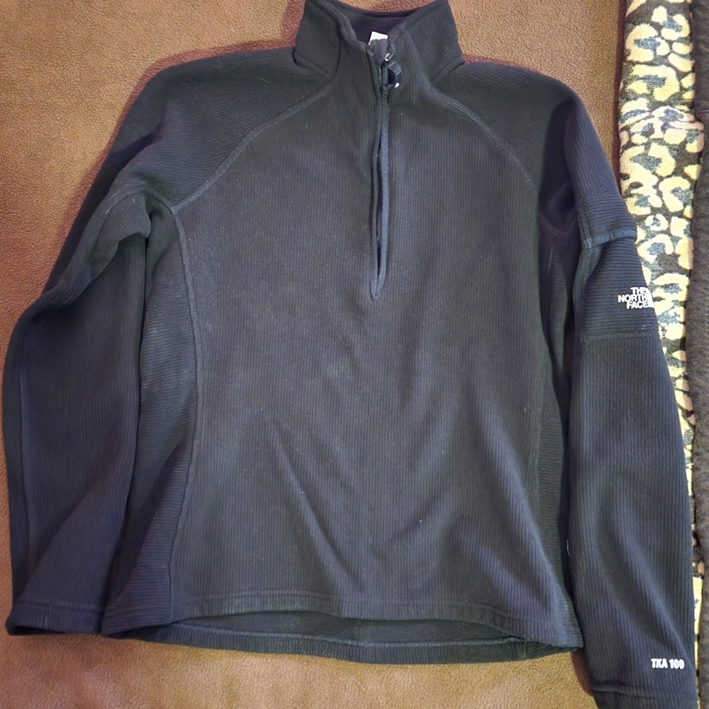 North Face half zip pull over - Misses Large